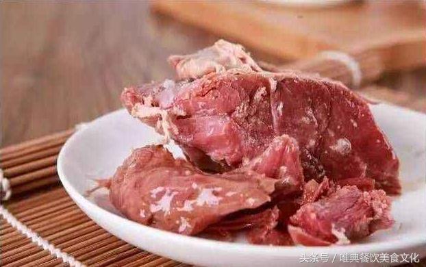 西安唯典小吃培訓教您做陜菜——隴西臘羊肉