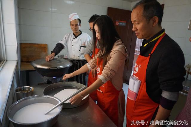 水晶涼皮、彩色涼皮，即將風(fēng)靡全國的陜西小吃！